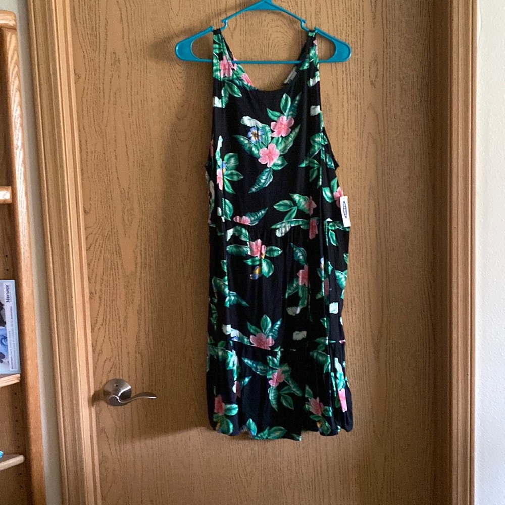 NWT Black Floral Style Tank Top Style  Dress, Size XL, 100% Rayon/Viscose